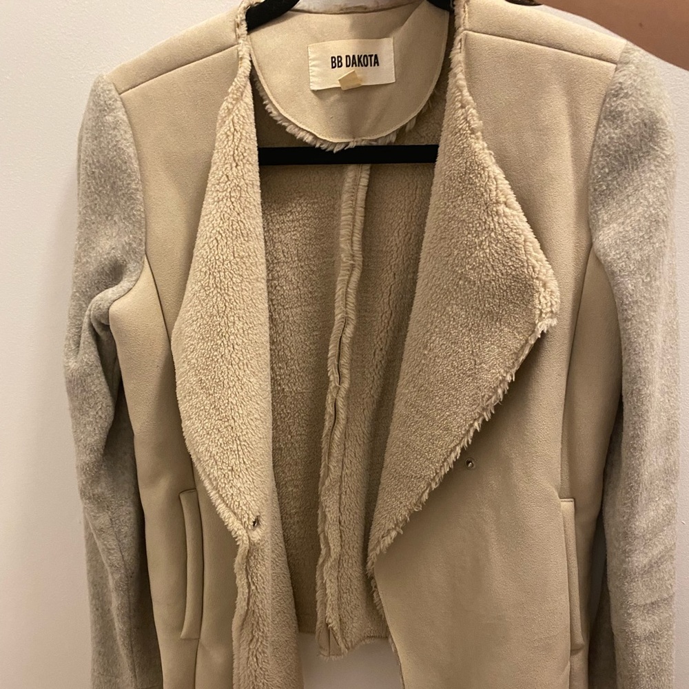 BB Dakota beige faux-shearling jacket